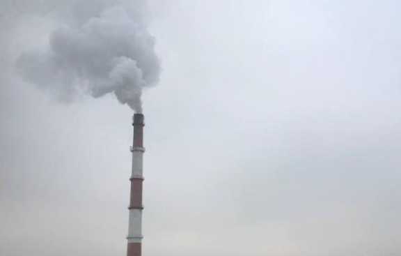 В Минэкологии выявили 7 предприятий, загрязняющих воздух в Красноярске