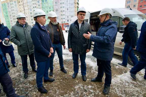 Губернатор Красноярского края побывал на объектах строительства и реновации Норильска