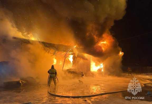На выходных в Хакасии произошло 20 пожаров