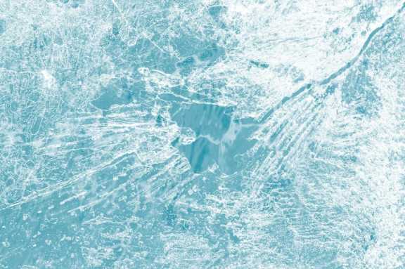 Томичей предупреждают о смертельной опасности на льду