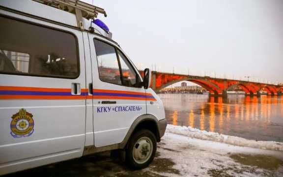 В Красноярске на Енисее спасли 11-летнюю девочку