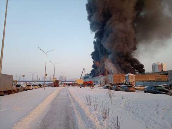 Дорога к «Тихим Зорям» в Красноярске перекрыта из-за пожара