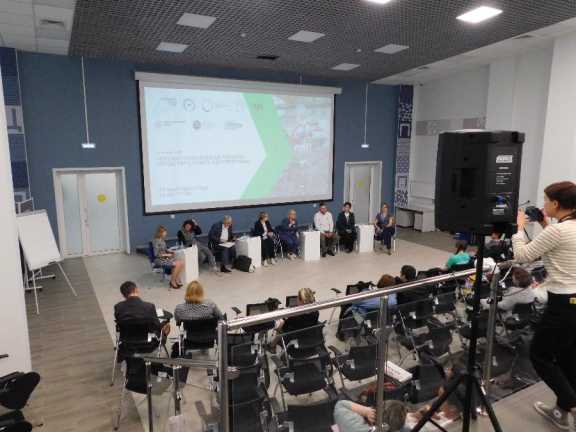 В ЦОПП Красноярского края обсудили этапы построения профессиональной карьеры молодёжи