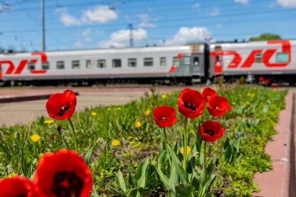 Перевозки пассажиров на Красноярской железной дороге за последний месяц выросли на 10% 