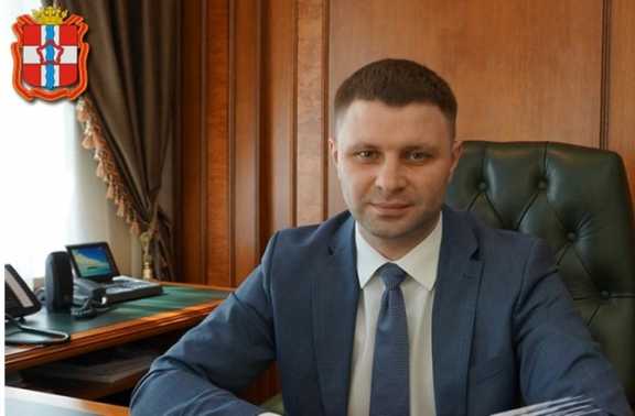 Громкая отставка: губернатор Омской области уволил главу Минтранса 