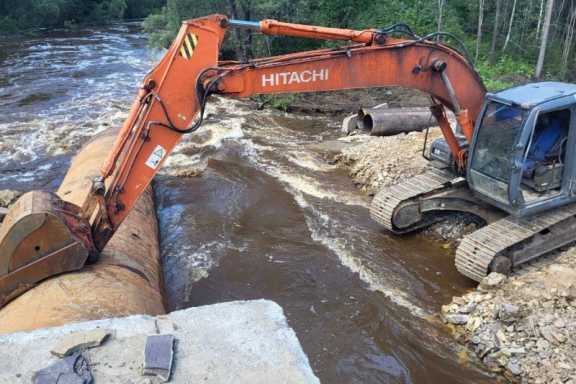 В Приангарье восстанавливают дороги, размытые паводками
