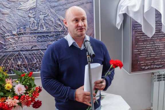 Томск прощается с известным скульптором Антоном Гнедых