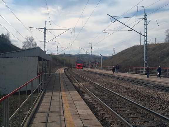 На популярных дачных направлениях Красноярской железной дороги появятся дополнительные электрички