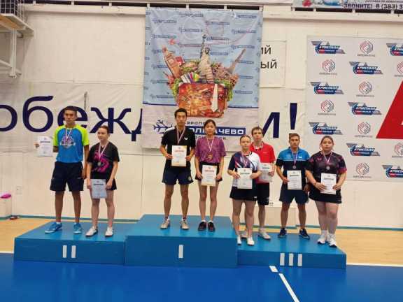 Спортсменка из Хакасии завоевала серебро на соревнованиях по настольному теннису