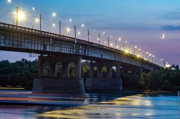 В Омске хотят учесть мнение жителей при перекрытии Ленинградского моста