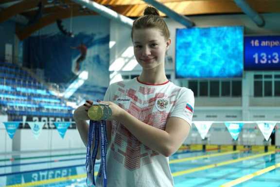 Красноярская пловчиха стала чемпионкой России по плаванию в спорте глухих