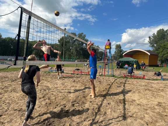 В Красноярском крае в селе Городок прошел турнир по пляжному волейболу