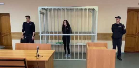 18-летняя жительница Канска отправится в тюрьму на 13 лет за жестокое убийство