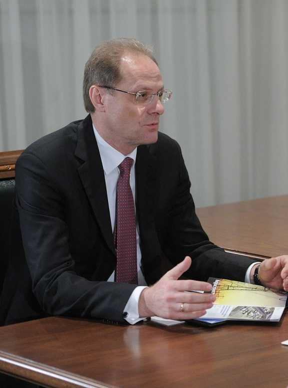 Экс-губернатор Новосибирской области Юрченко отсудил 7 миллионов у государства