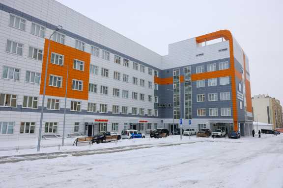 В Красноярске завершили строительство поликлиники в Покровке
