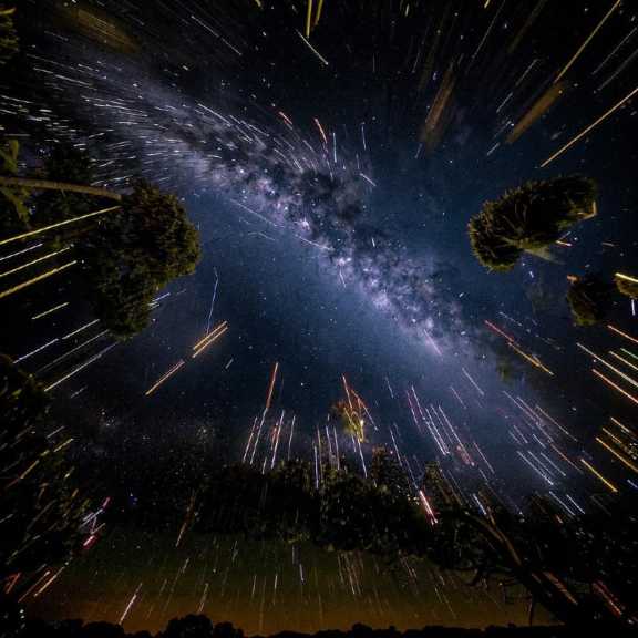 Жители Кузбасса смогут увидеть в небе мощный поток метеоров 
