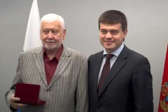 Губернатор поздравил первых удостоенных звания «Заслуженный строитель Красноярского края»