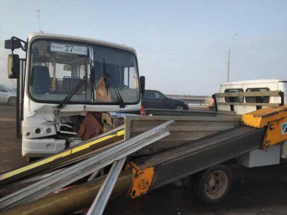 В Красноярске в ДТП пострадала пассажирка автобуса №27