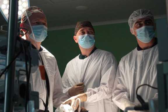 Иркутские хирурги прооперировали девочку с удвоением желудка и пищевода