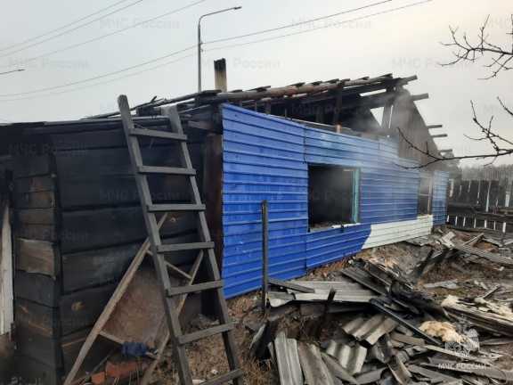 В Иркутской области из-за неосторожного курильщика вспыхнул ещё один пожар
