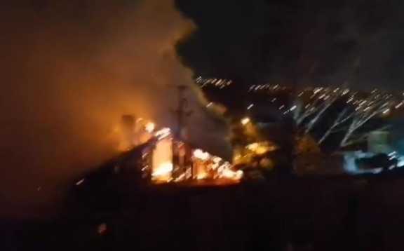 2 человека погибли на пожарах в Красноярском крае за сутки 