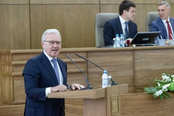 Красноярские парламентарии отметили 30-летие Законодательного собрания