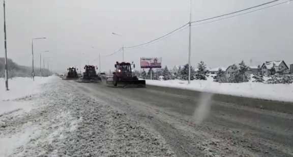 В Алтайском крае дорожные службы перевели в круглосуточный режим
