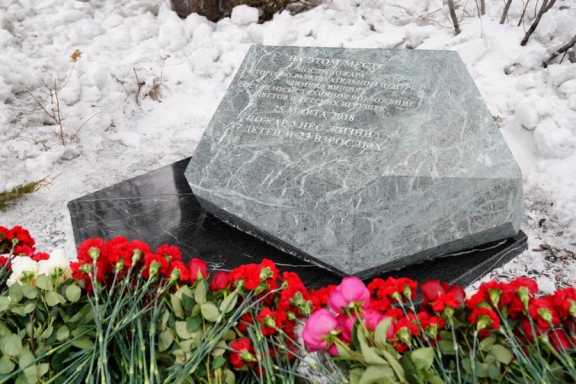В Кемеровской области поминают погибших 5 лет назад в пожаре в ТРЦ «Зимняя вишня»