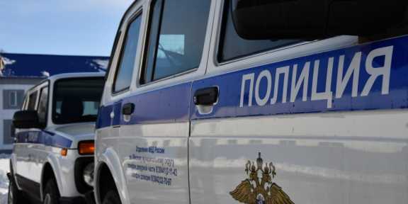 В Кузбассе задержали мужчину, который повредил такси, чтобы не платить