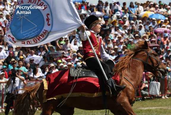 В Республике Алтай проходит культурно-спортивный праздник «Эл Ойын» 