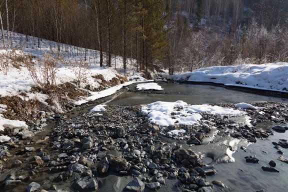 В речках Хакасии после неоднократных сигналов местных жителей обнаружены загрязняющие вещества