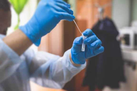 Еще 22 человека за сутки заразились коронавирусом в Хакасии 