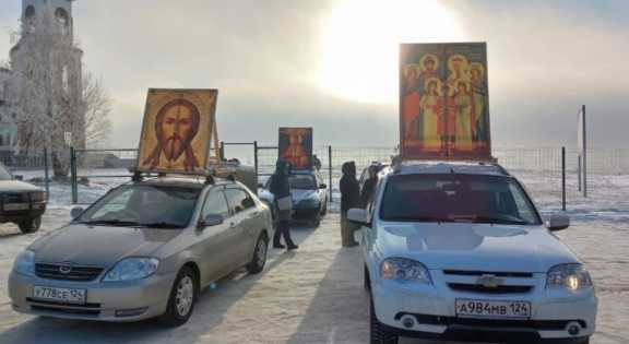 В Красноярске верующие организовали крёстный ход против COVID-19