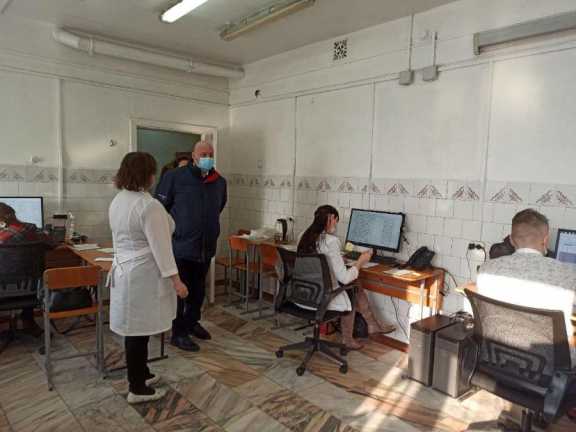Усилен кадрами Центр дистанционного мониторинга для пациентов с COVID-19 и ОРВИ в Абакане 