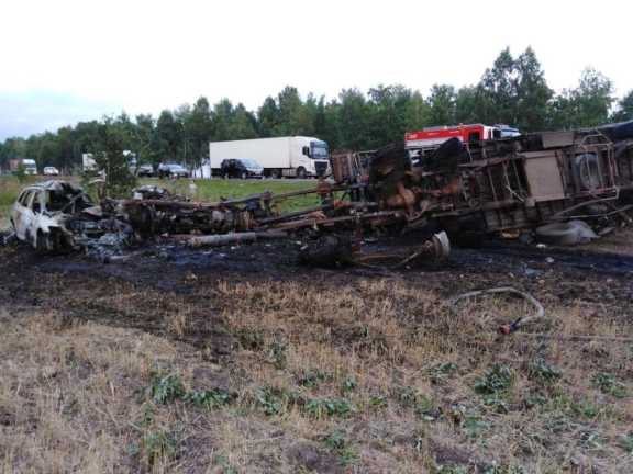В Красноярском крае в результате ДТП четырёх автомобилей погибли водители двух машин