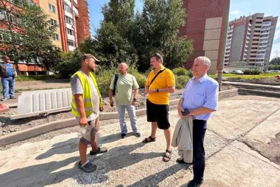 Активисты партии «Единая Россия» проверили ремонты социально-значимых объектов в Красноярском крае