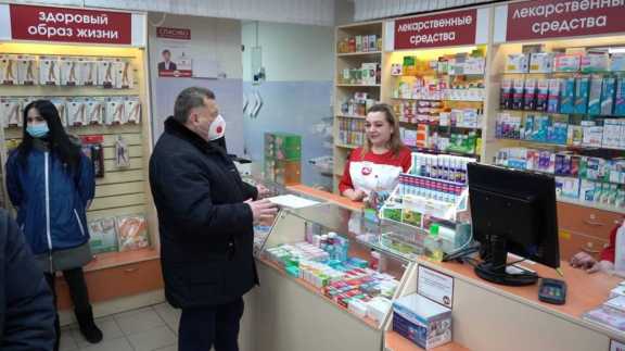 Депутат Госдумы проверил цены в аптеках Красноярска 