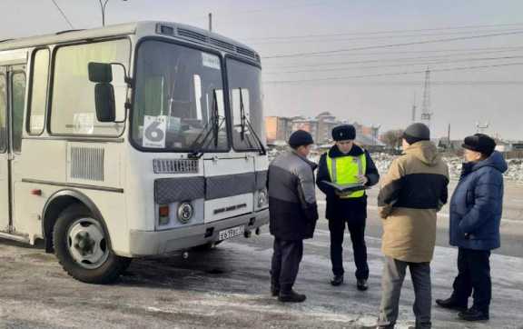 В Кызыле на сотрудников общественного транспорта составили десятки протоколов