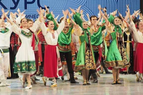 В Красноярске начался открытый Всесибирский конкурс любительских  хореографических коллективов