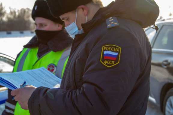 В Красноярске во время рейда ГИБДД и судебных приставов арестовано 20 автомобилей должников