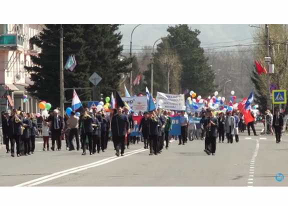 В Туве 1 мая прошли шествия и народные гуляния, посвящённые празднику Весны и Труда
