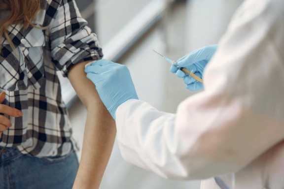 В Красноярском крае стартует вакцинация от COVID-19 для подростков