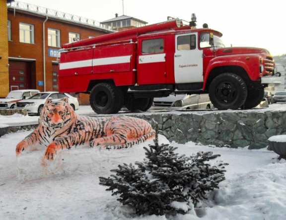 В Главном управлении МЧС России по Республике Алтай выбрали лучшие снежные фигуры