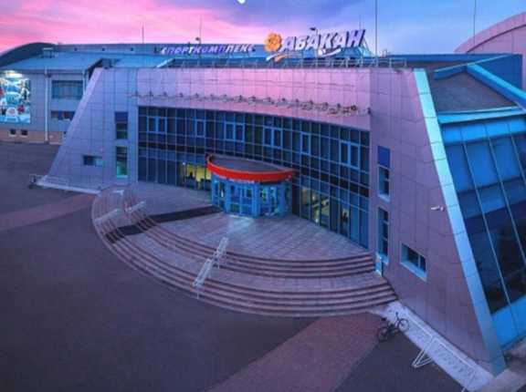 В Хакасию на чемпионат СФО по плаванию приедет ведущий «Матч-ТВ» Денис Панкратов