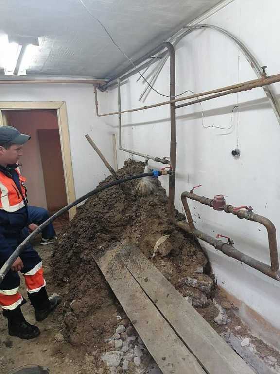 В Красноярске восстановили подачу холодной воды в доме на ул. Курчатова