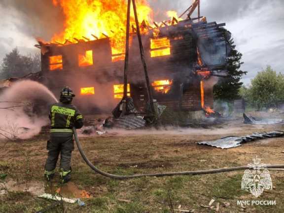 3 человека погибли на пожарах в Красноярском крае за прошедшую неделю