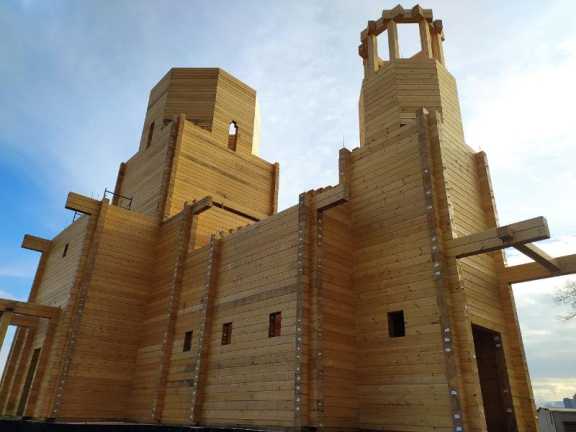 Стены будущего храма на Стрелке в Красноярске почти готовы
