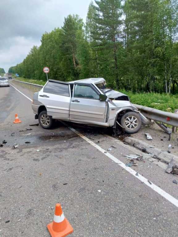 На трассе в Балахтинском районе в ДТП погиб водитель «лады», еще пятеро пострадали