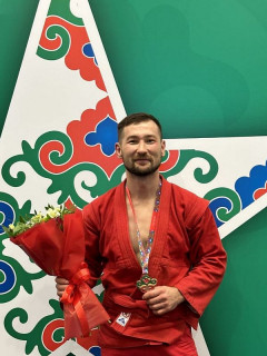 Алтайский спортсмен завоевал серебро международного Гран-при по самбо