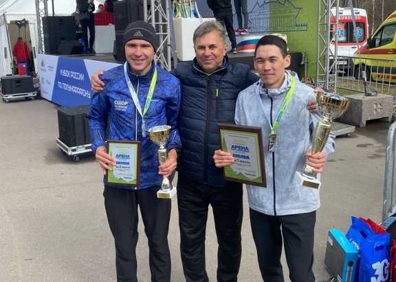 Спортсмены из Хакасии завоевали золото и серебро Кубка России по полумарафону